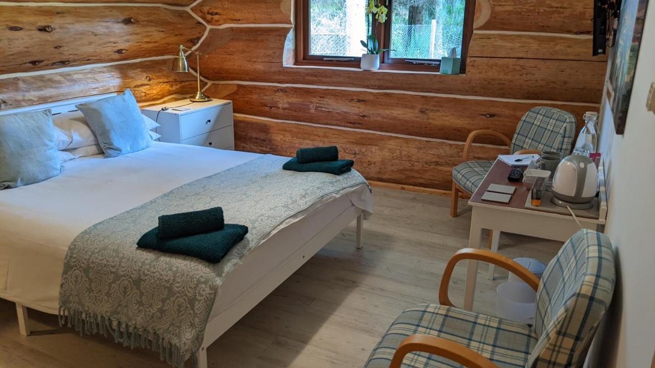 Owl Lodge Bed & Breakfast Kilmuir  Eksteriør billede
